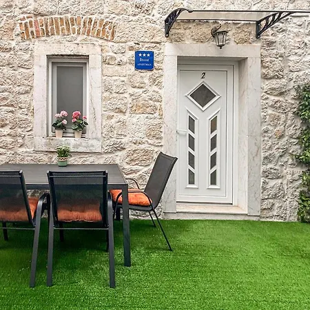 Daire Gorgeous In With Wifi